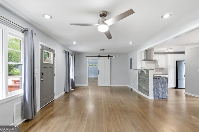 1402 Midlawn Drive, Decatur, GA 30032