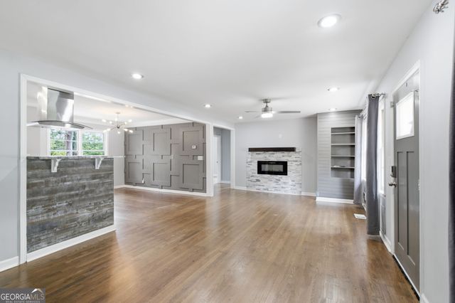 1402 Midlawn Drive, Decatur, GA 30032