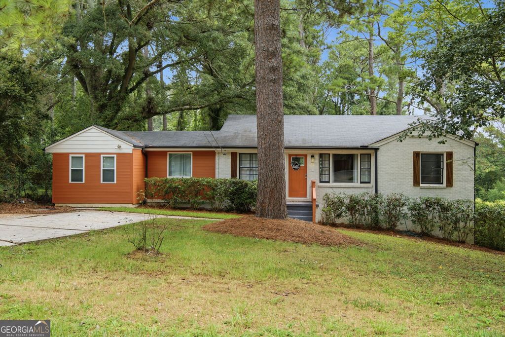 1402 Midlawn Drive, Decatur, GA 30032