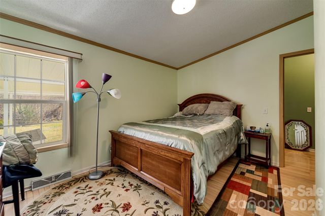 7581 Hwy 441 Highway S, Sylva, NC 28779