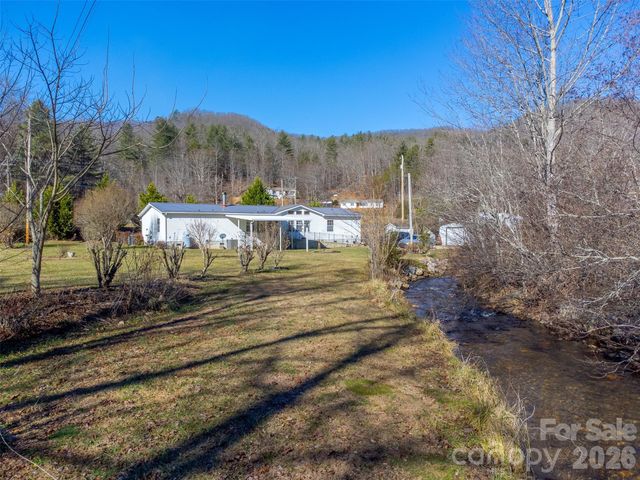 7581 Hwy 441 Highway S, Sylva, NC 28779