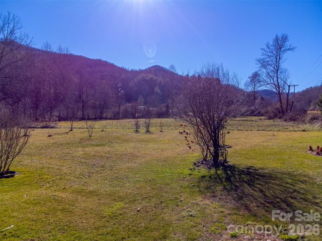 7581 Hwy 441 Highway S, Sylva, NC 28779