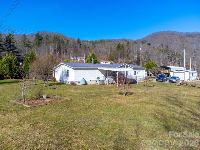 7581 Hwy 441 Highway S, Sylva, NC 28779