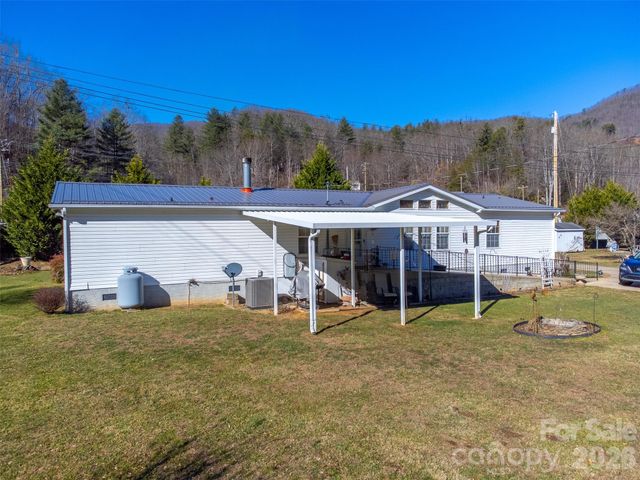 7581 Hwy 441 Highway S, Sylva, NC 28779