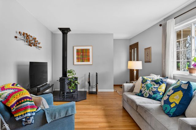 1010 Driftwood Avenue, Columbus, IN 47203