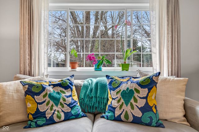 1010 Driftwood Avenue, Columbus, IN 47203