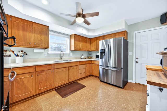 1010 Driftwood Avenue, Columbus, IN 47203