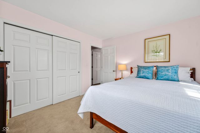 1010 Driftwood Avenue, Columbus, IN 47203