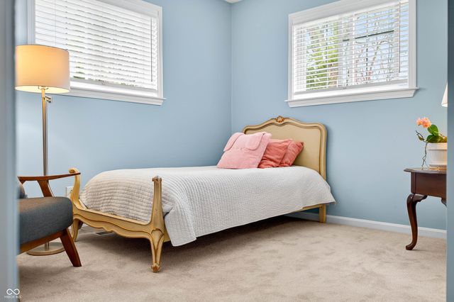 1010 Driftwood Avenue, Columbus, IN 47203