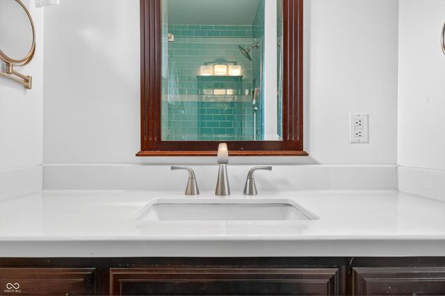 1010 Driftwood Avenue, Columbus, IN 47203