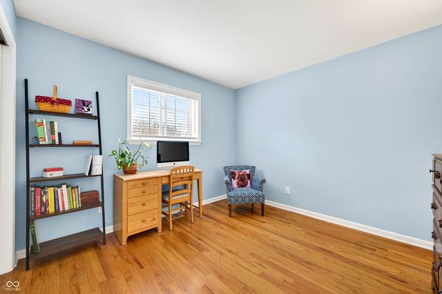 1010 Driftwood Avenue, Columbus, IN 47203