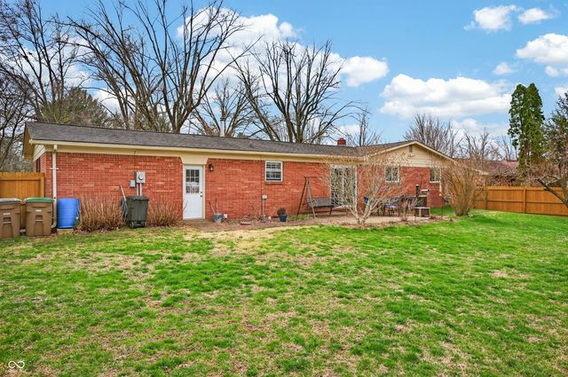 1010 Driftwood Avenue, Columbus, IN 47203