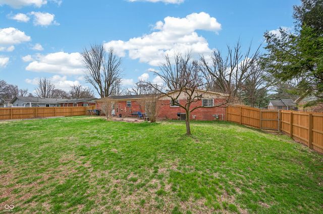 1010 Driftwood Avenue, Columbus, IN 47203