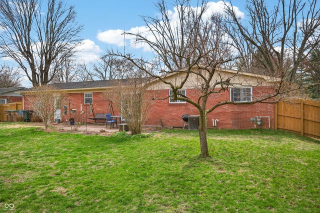 1010 Driftwood Avenue, Columbus, IN 47203