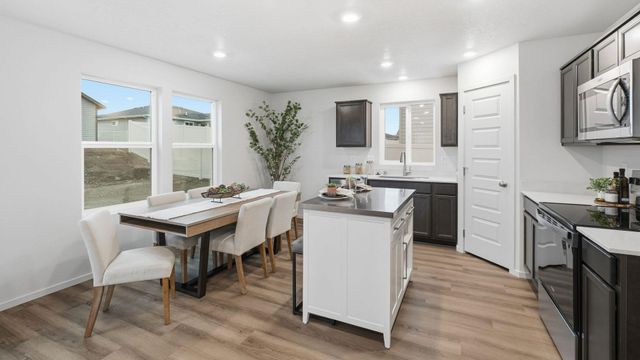 5819 S Bernard St, Spokane, WA 99224
