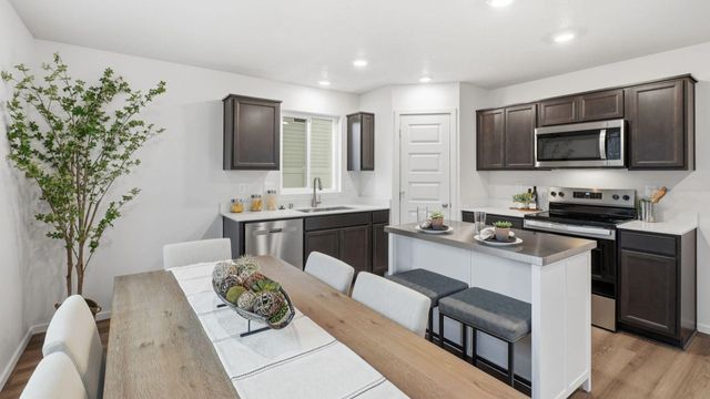 5819 S Bernard St, Spokane, WA 99224