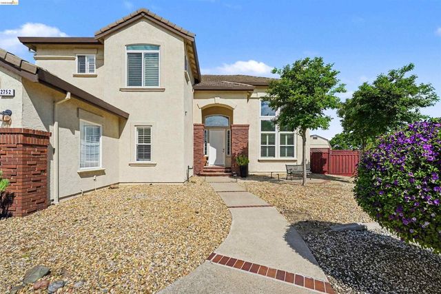 2752 Placer Dr, Oakley, CA 94561