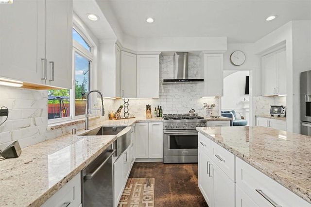 2752 Placer Dr, Oakley, CA 94561