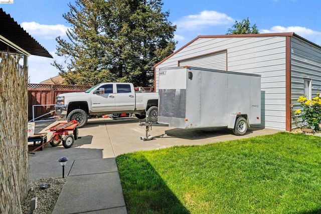 2752 Placer Dr, Oakley, CA 94561