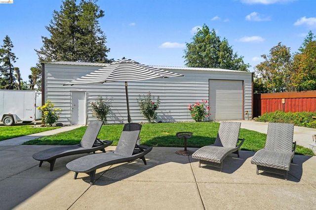 2752 Placer Dr, Oakley, CA 94561