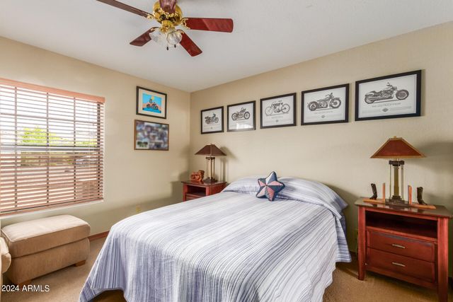 5202 W SOFT WIND Drive, Glendale, AZ 85310