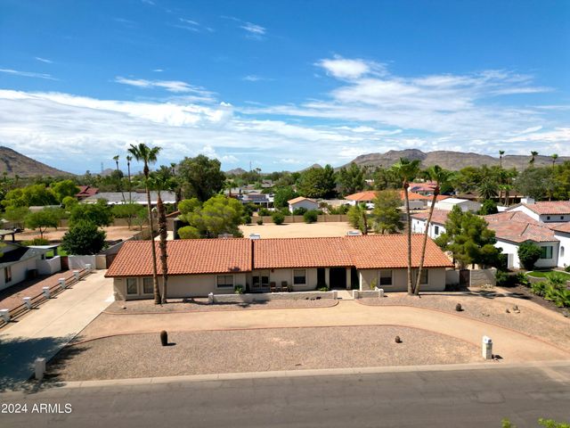 5202 W SOFT WIND Drive, Glendale, AZ 85310