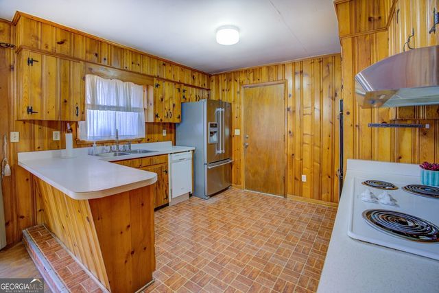 707 S Spring Street, Greensboro, GA 30642