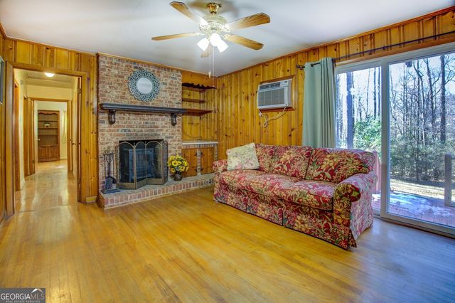 707 S Spring Street, Greensboro, GA 30642