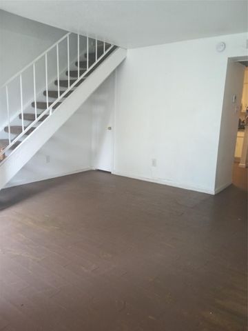 5625 Antoine Drive 1607, Houston, TX 77091