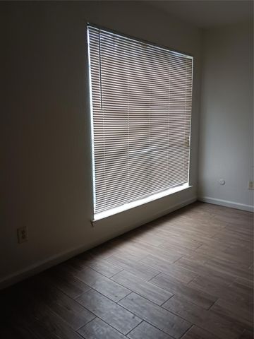 5625 Antoine Drive 1607, Houston, TX 77091