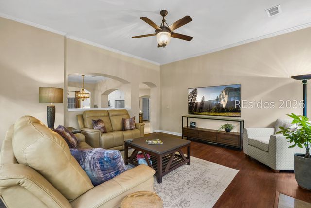 4 Indigo Run Dr Apt 3223, Hilton Head Island, SC 29926