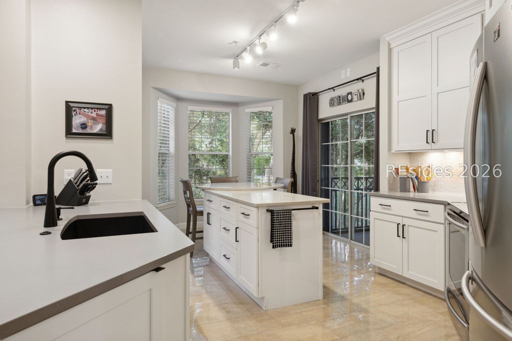 4 Indigo Run Dr Apt 3223, Hilton Head Island, SC 29926