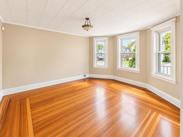 65 Chestnut St 1, Wakefield, MA 01880
