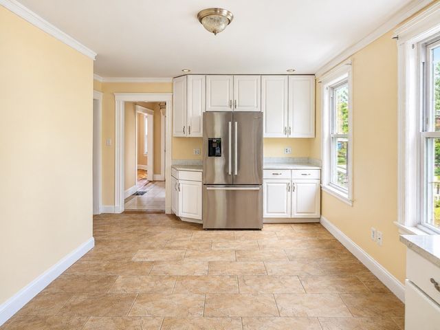 65 Chestnut St 1, Wakefield, MA 01880