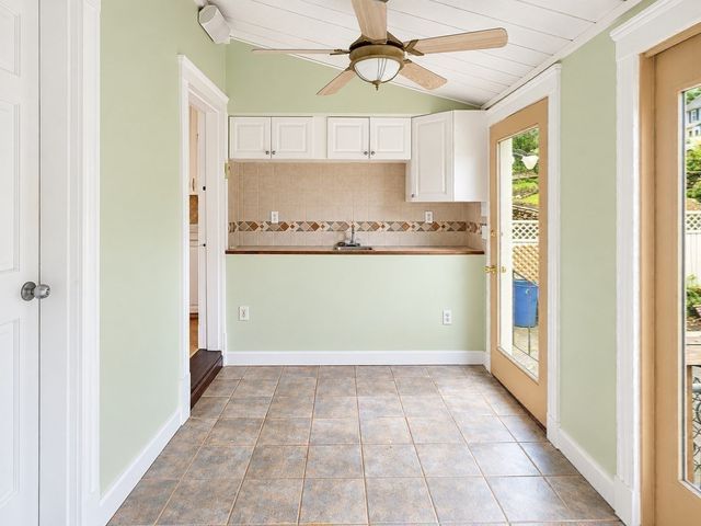 65 Chestnut St 1, Wakefield, MA 01880