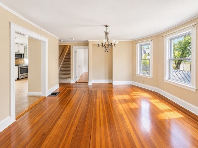 65 Chestnut St 1, Wakefield, MA 01880