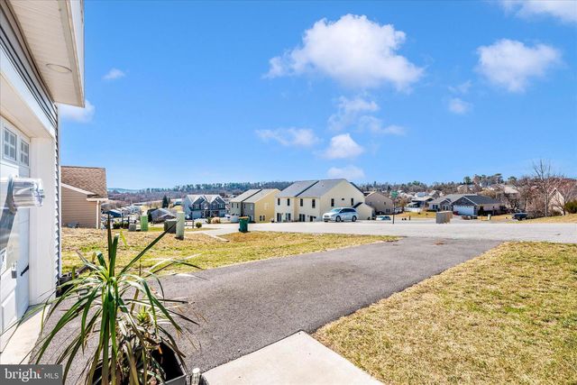 11130 GOPHER DR, Waynesboro, PA 17268