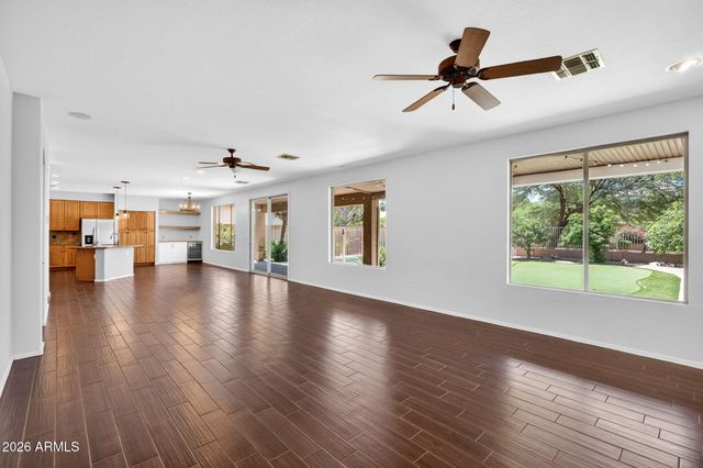 857 E CARLA VISTA Drive, Gilbert, AZ 85295