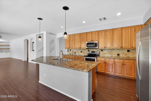 857 E CARLA VISTA Drive, Gilbert, AZ 85295