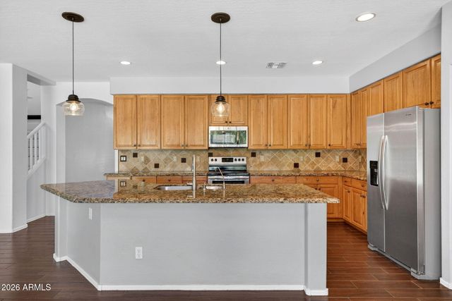 857 E CARLA VISTA Drive, Gilbert, AZ 85295