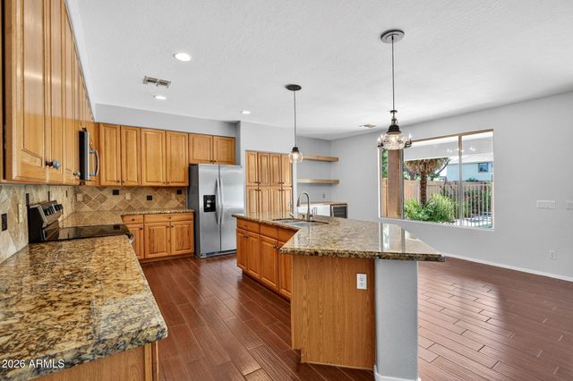 857 E CARLA VISTA Drive, Gilbert, AZ 85295