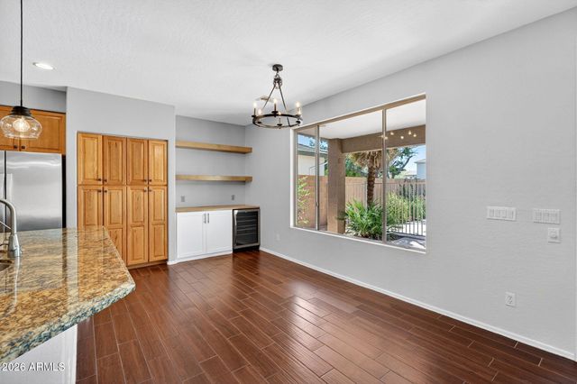 857 E CARLA VISTA Drive, Gilbert, AZ 85295