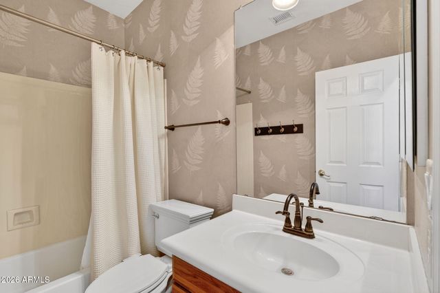 857 E CARLA VISTA Drive, Gilbert, AZ 85295