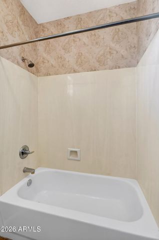 857 E CARLA VISTA Drive, Gilbert, AZ 85295