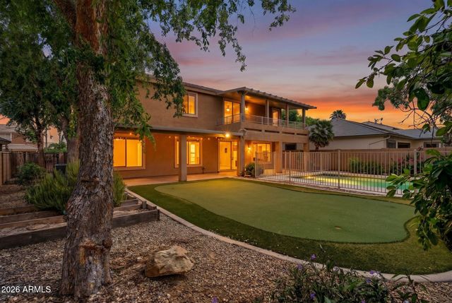 857 E CARLA VISTA Drive, Gilbert, AZ 85295