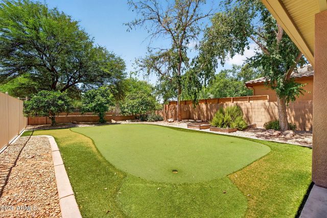 857 E CARLA VISTA Drive, Gilbert, AZ 85295