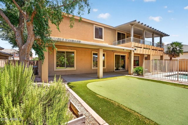857 E CARLA VISTA Drive, Gilbert, AZ 85295
