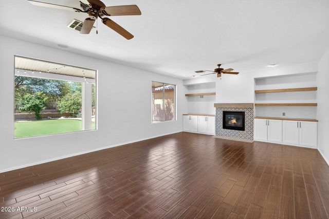 857 E CARLA VISTA Drive, Gilbert, AZ 85295