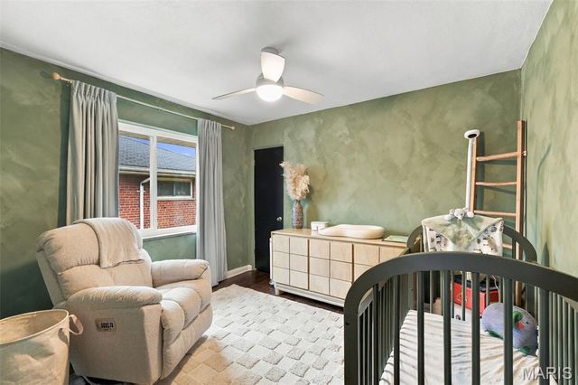 5562 Lindenwood Avenue, St Louis, MO 63109