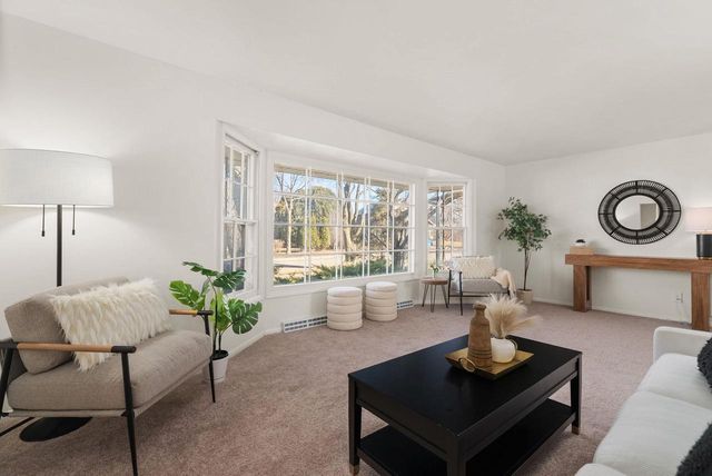 7005 Farmington Way, Madison, WI 53717